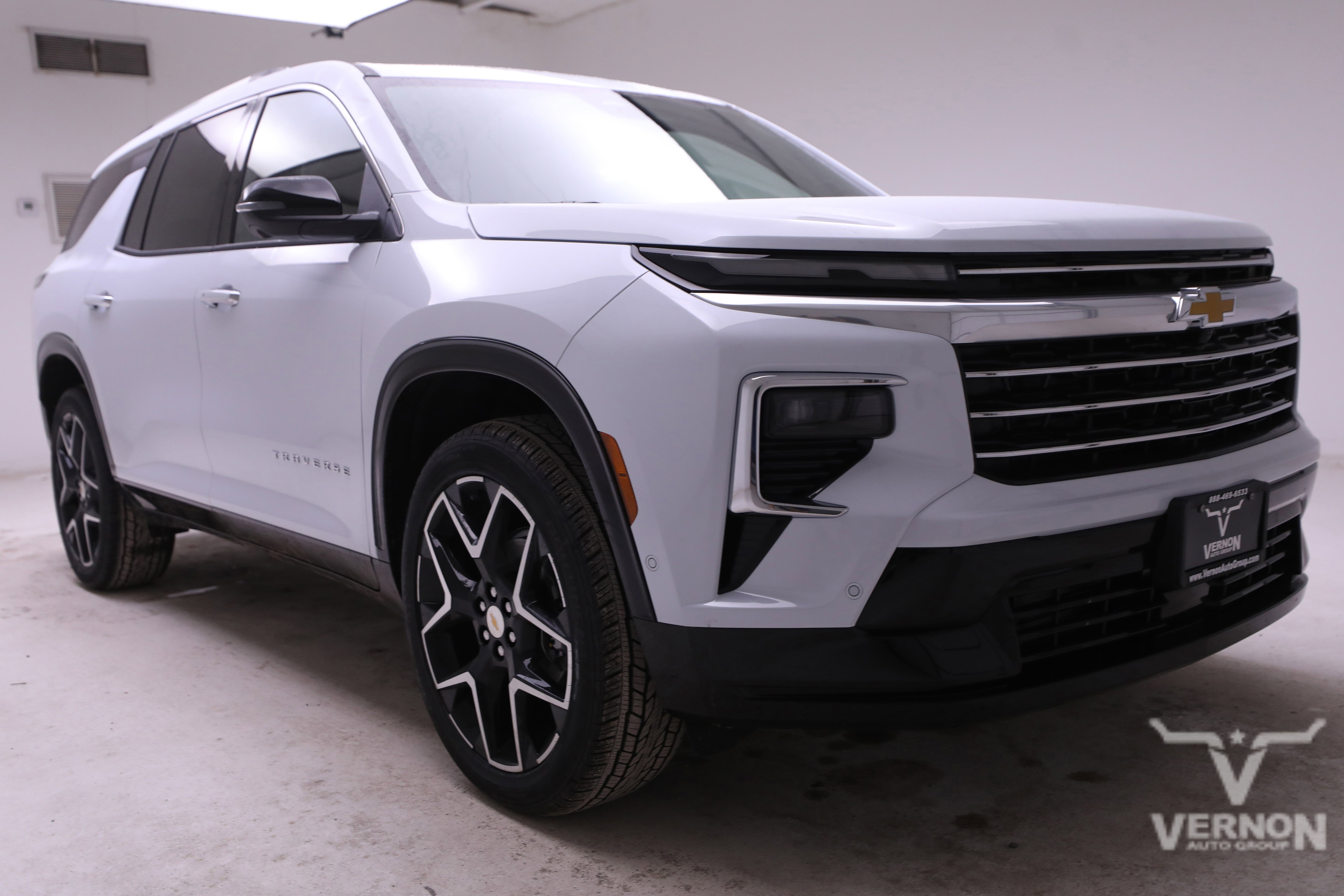 New 2026 Polar White Tricoat Chevrolet N image 7