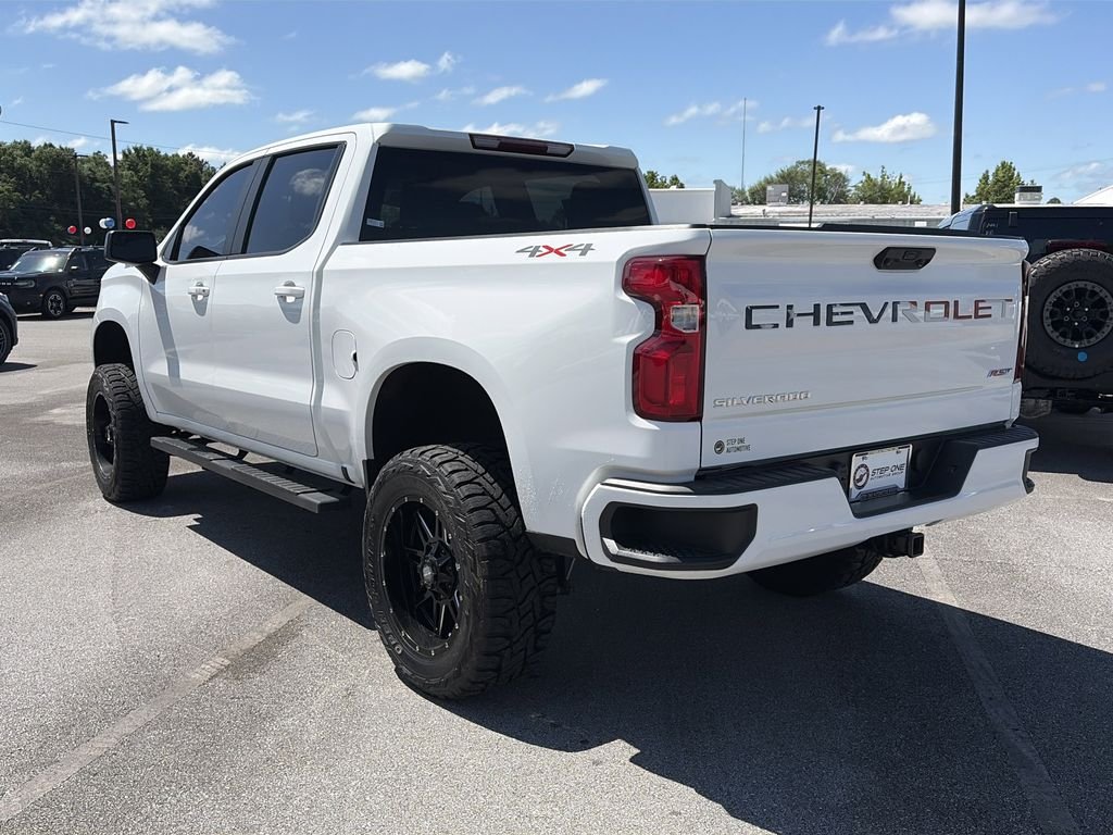 Used 2023 White Chevrolet RST image 5