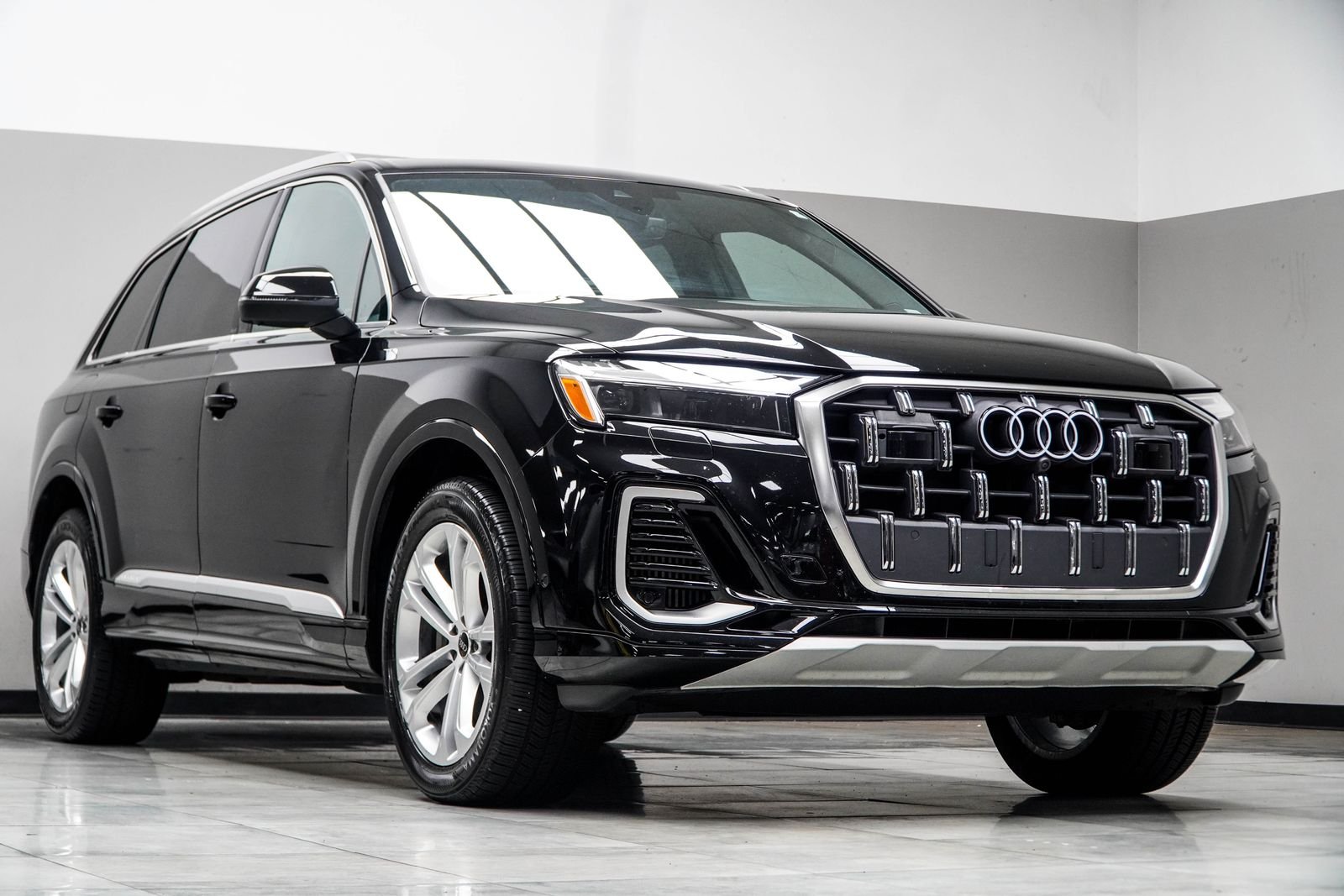 Used 2025 Black Audi 55 Premium Plus image 4