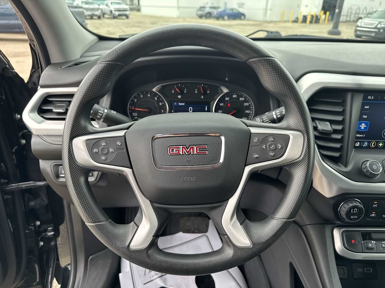 2023 GMC Acadia SLE - Photo 17