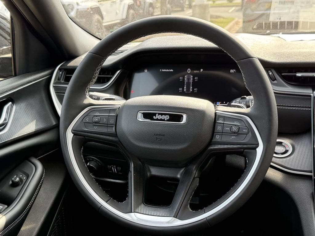 2025 Jeep Grand Cherokee Altitude - Photo 19