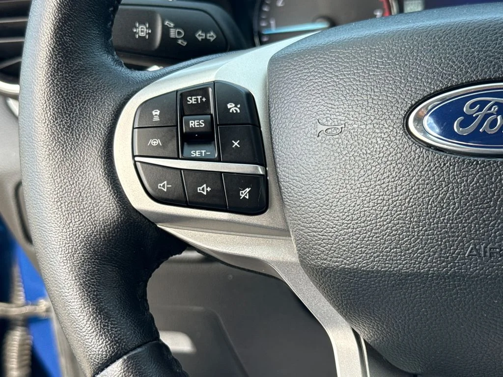 Certified Used 2023 Blue Ford XLT image 16