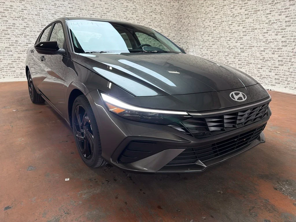 New 2026 Amazon Gray Hyundai SEL Sport Plus image 9