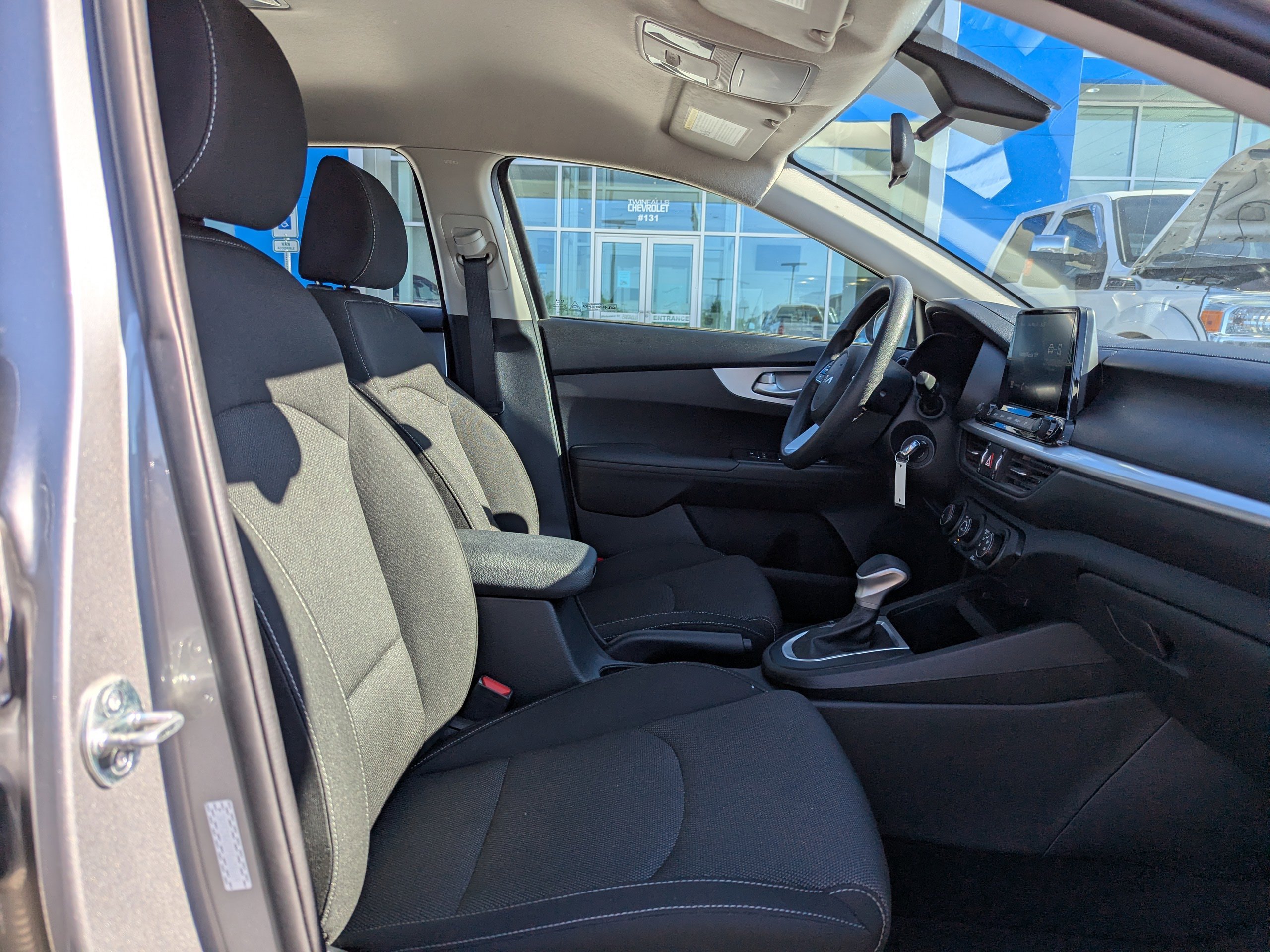 2023 Kia Forte LXS - Photo 36