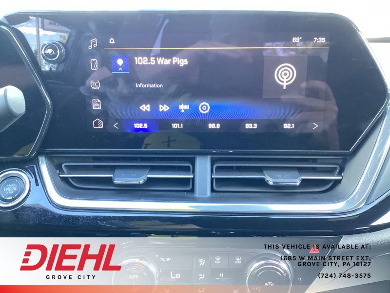 Used 2025 Gray Chevrolet 2RS image 33