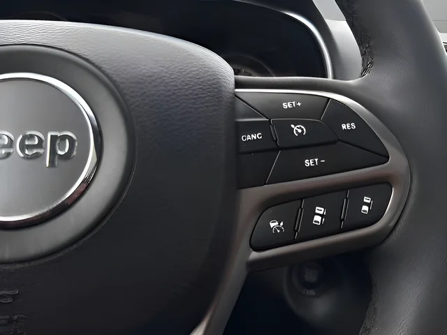 Used 2022 White Jeep Limited image 14