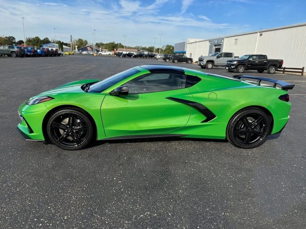 2026 Chevrolet Corvette 2LT - Photo 2