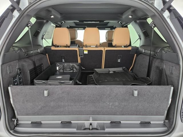 2025 Land Rover Discovery Dynamic SE - Photo 14