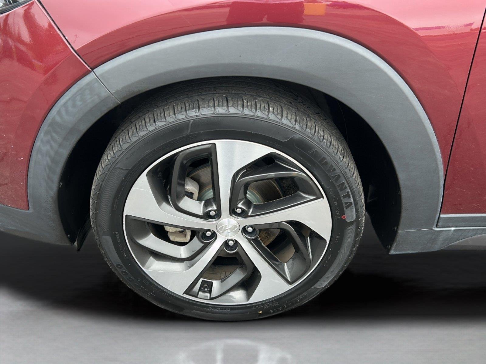 Used 2016 Ruby Wine Hyundai Limited image 19