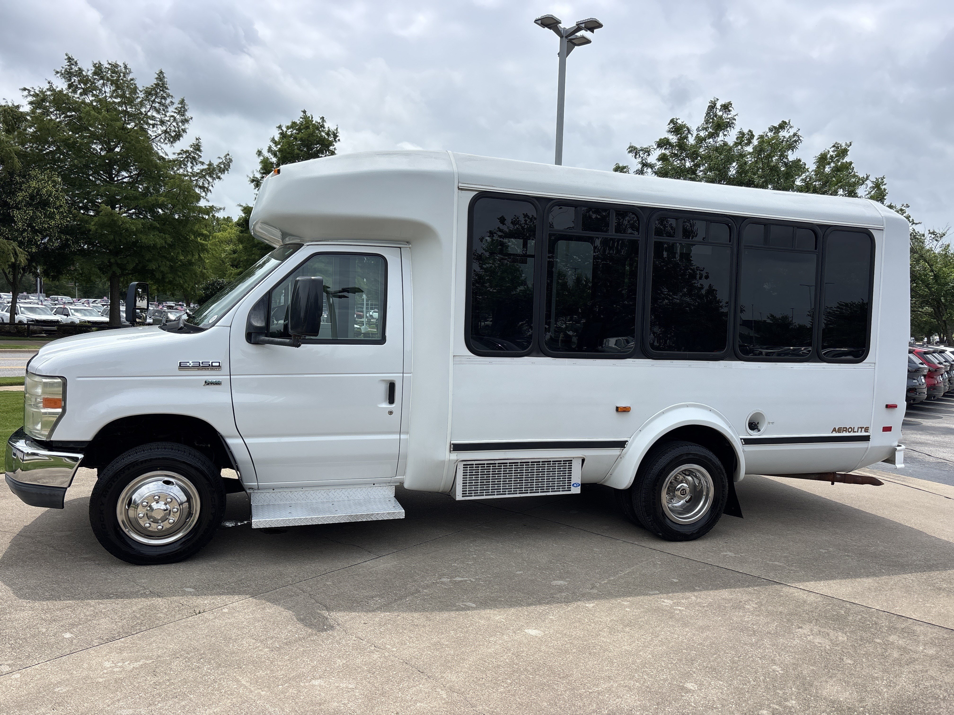 Used 2015 White Ford  image 7