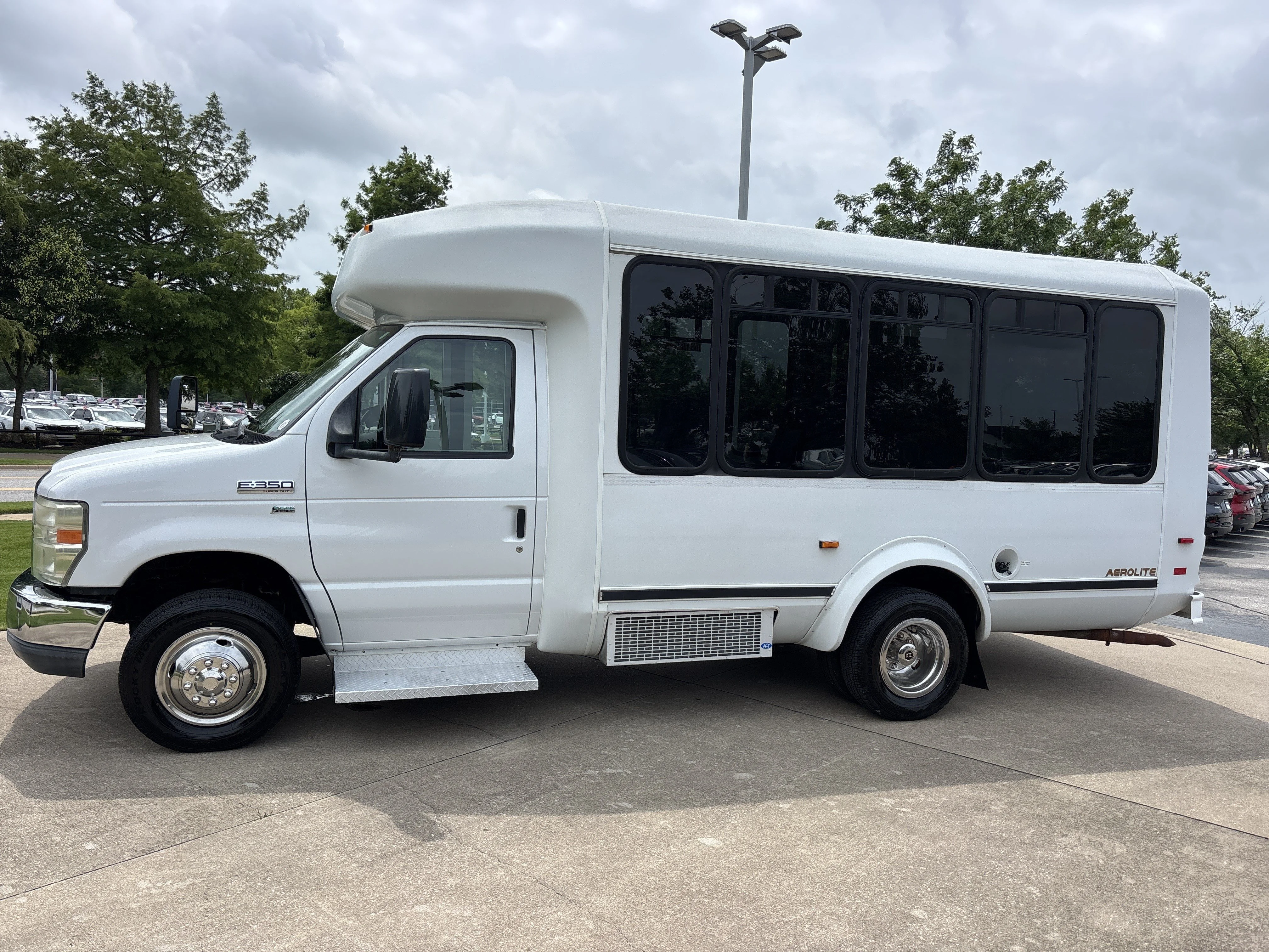 Used 2015 White Ford  image 7