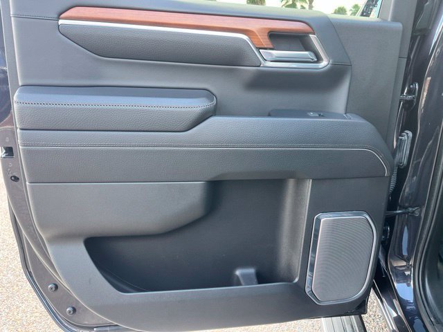Used 2023 TITANIUM RUSH METALLIC GMC Denali image 25