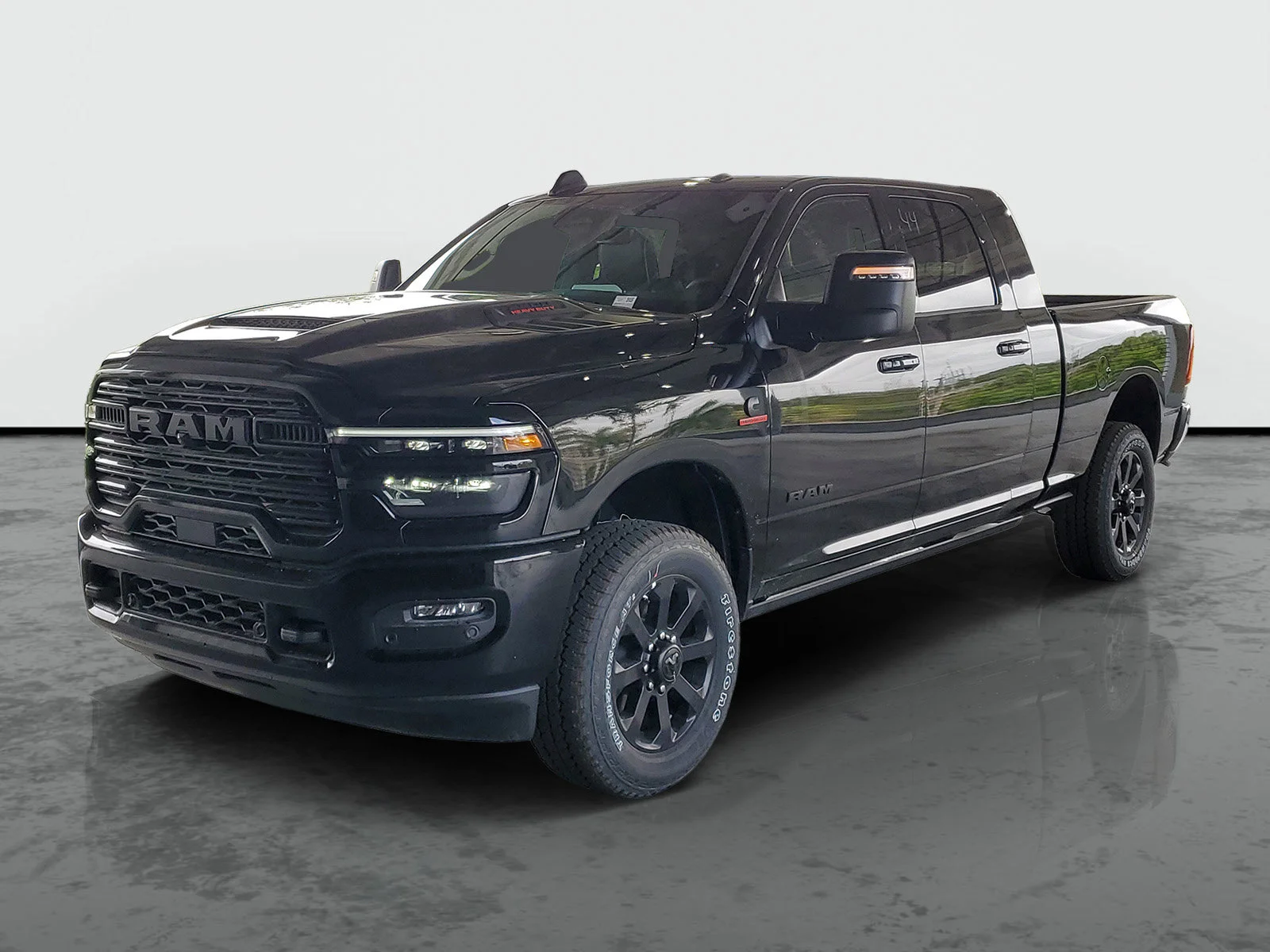 New 2026 Diamond Black Crystal Pearl-Coat Exterior Paint RAM Laramie image 3