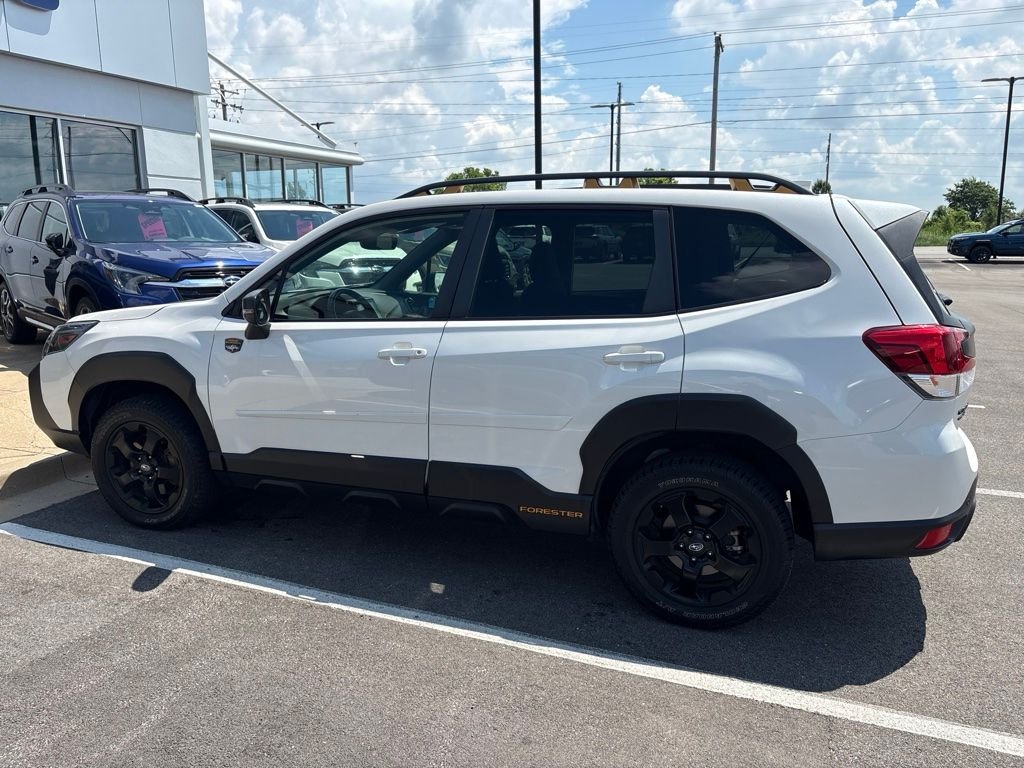 Used 2022 Crystal White Pearl Subaru Wilderness image 5