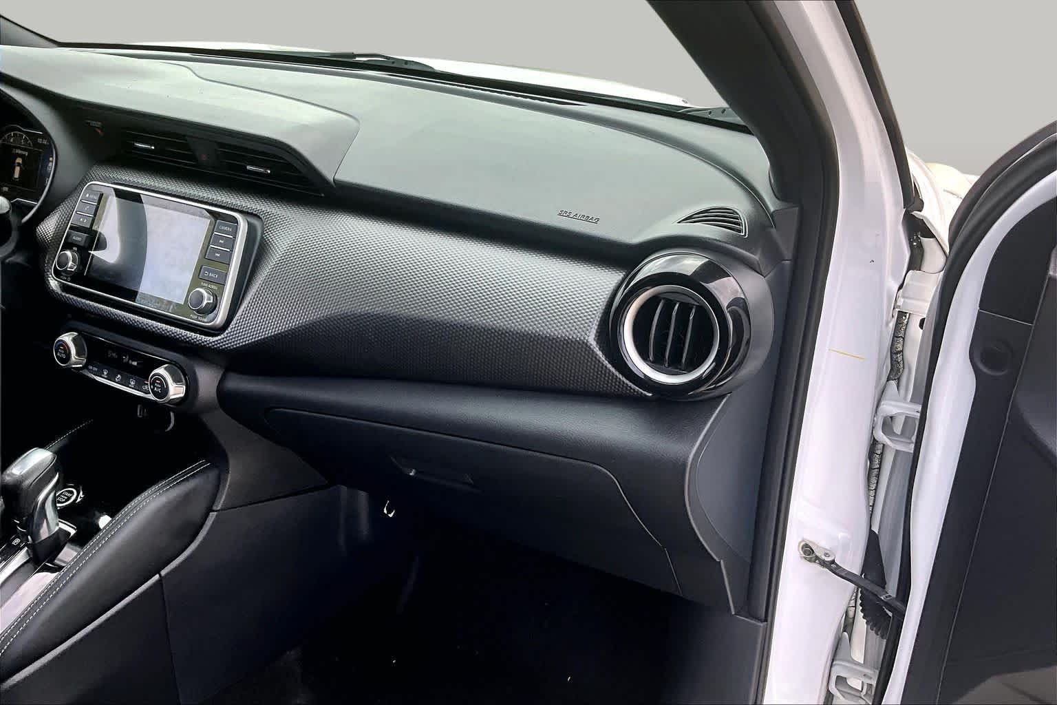 Used 2019 ASPEN WHITE TRI Nissan SV image 17
