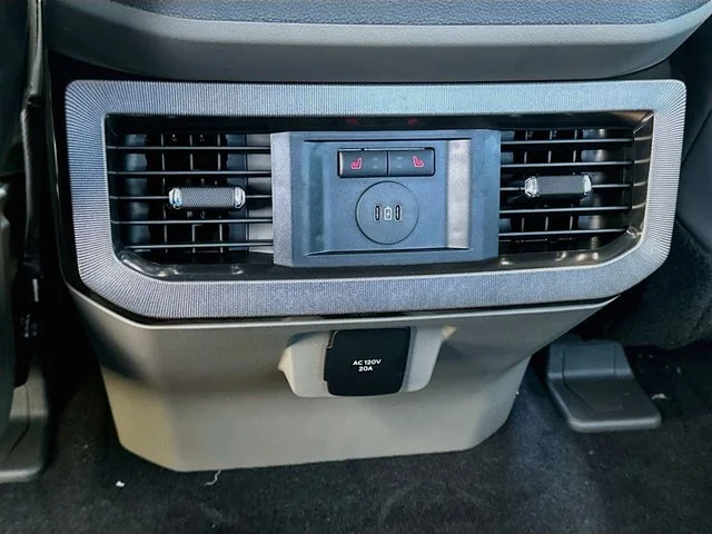 New 2026 White Ford Platinum image 12