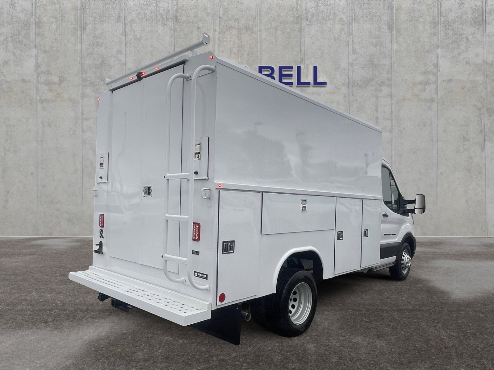 New 2026 Oxford White Ford Cutaway image 5