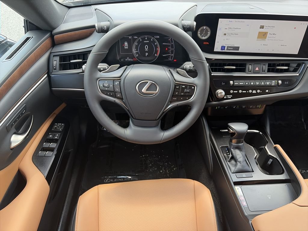 Used 2023 Black Lexus 350 image 15