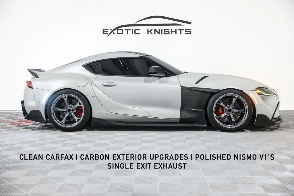 Used 2022 White Toyota 3.0 image 1