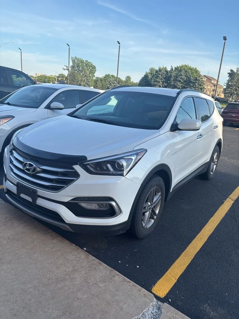 Used 2017 White Hyundai 2.4 Base image 1