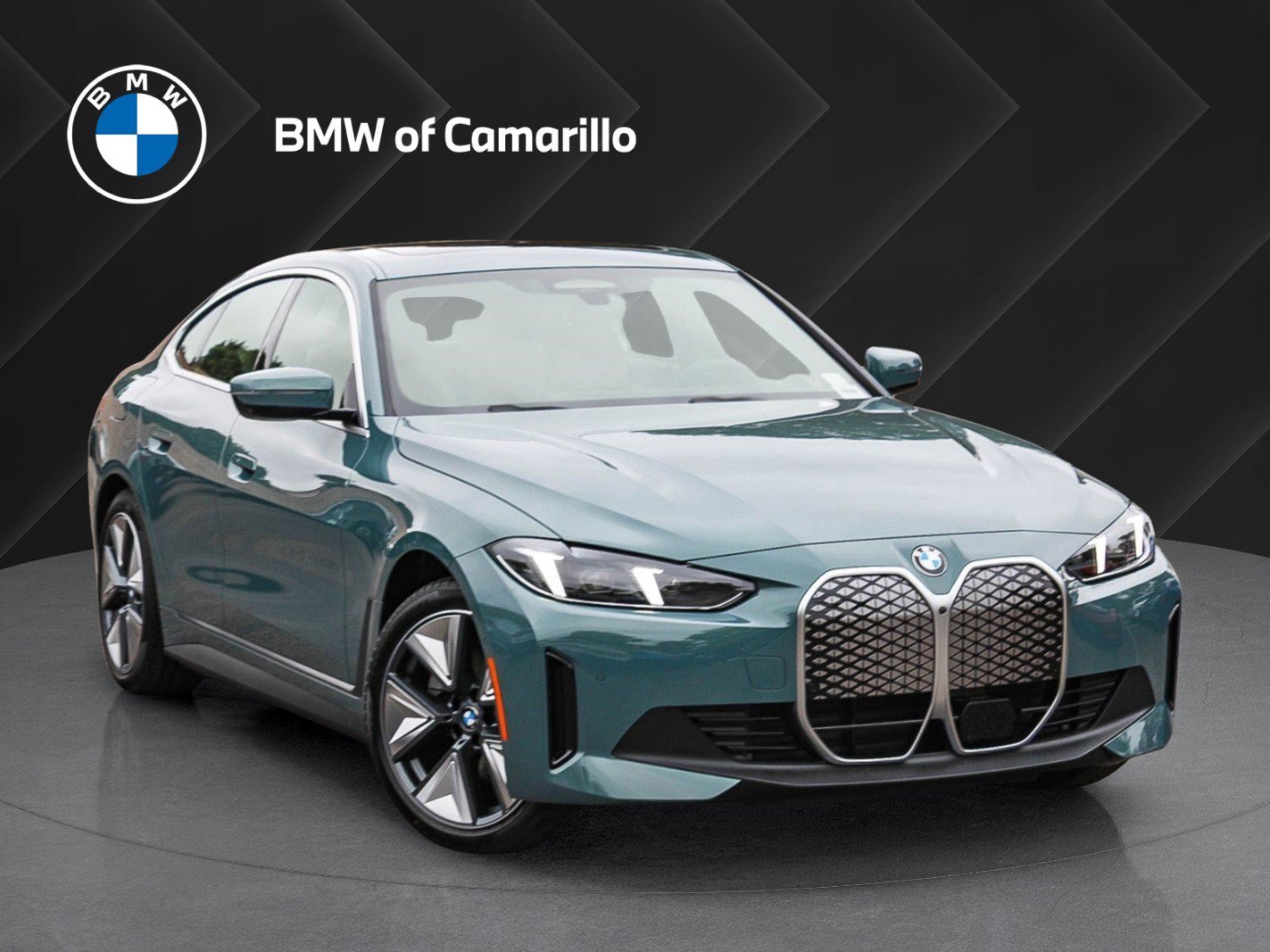 New 2026 Cape York Green Metallic BMW eDrive40 image 1
