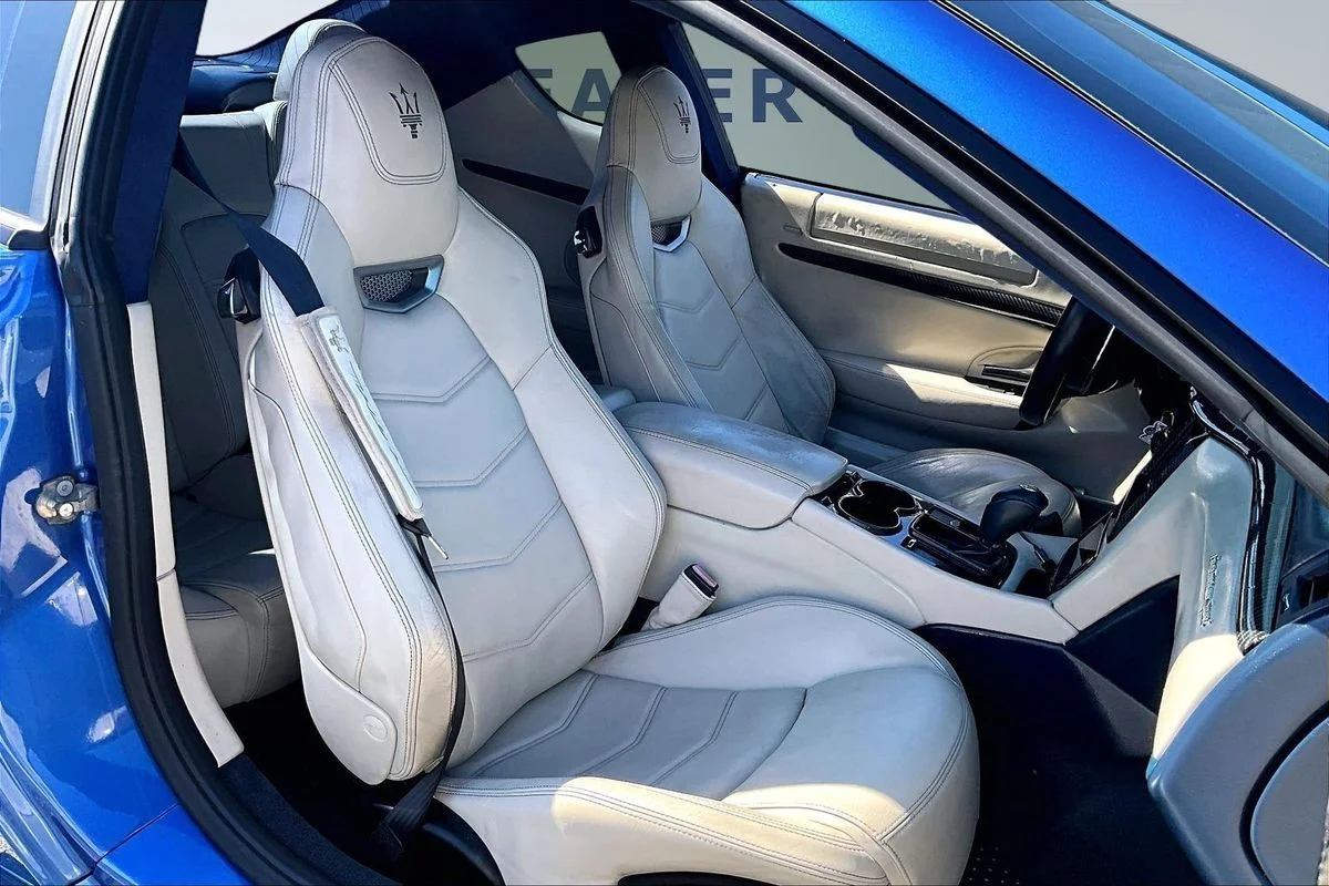 Used 2014 Blue Maserati Sport image 29