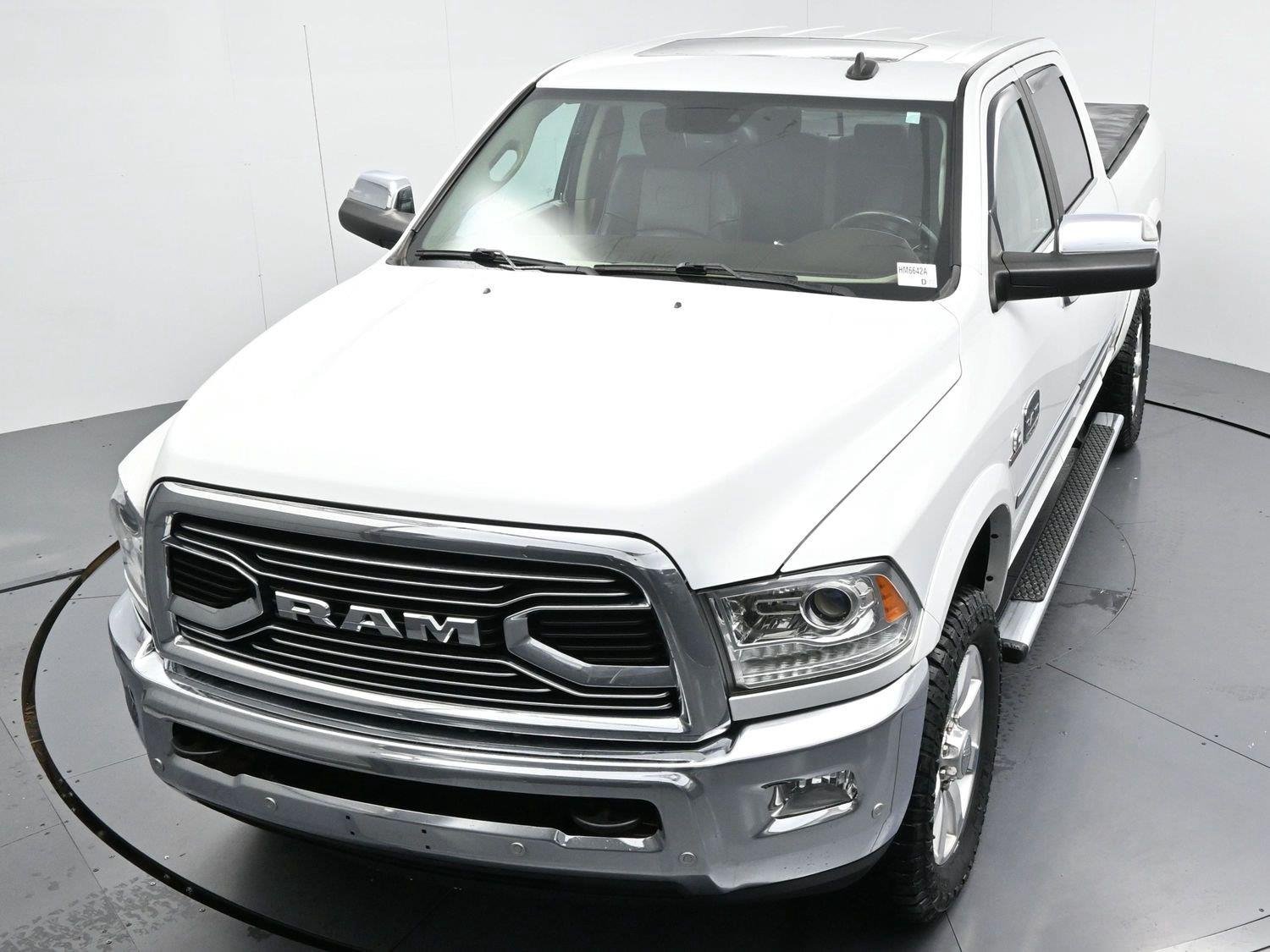 Used 2018 Bright White Clearcoat Ram Longhorn image 41