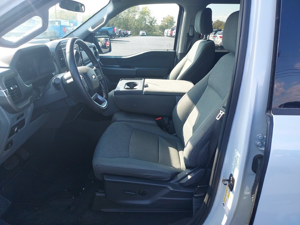 Used 2025 White Ford XLT image 13