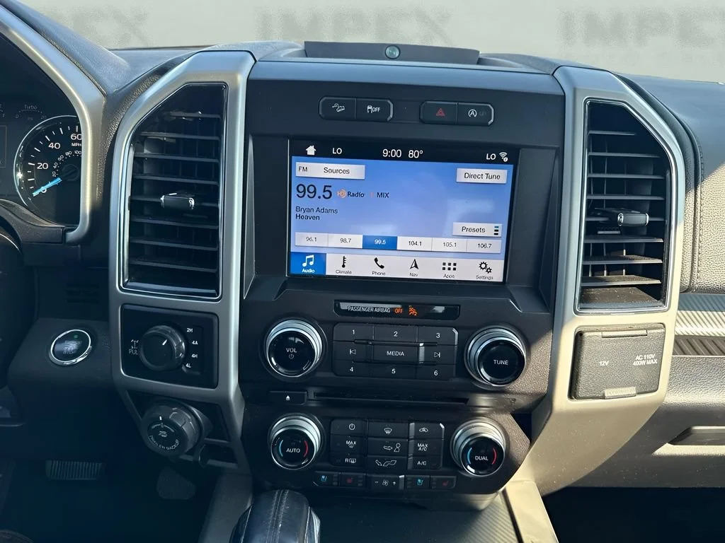 Used 2018  Ford XL image 12