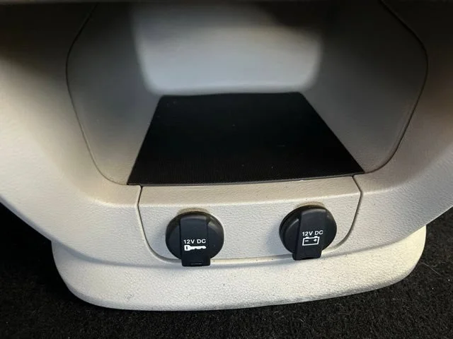 Used 2019 White Knuckle Clearcoat Dodge SE image 30