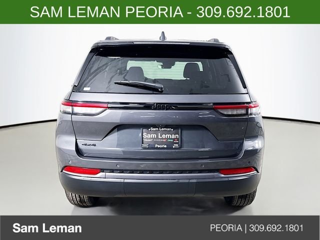 New 2026 Baltic Gray Metallic Clear-Coat Exterior Paint Jeep Altitude image 6