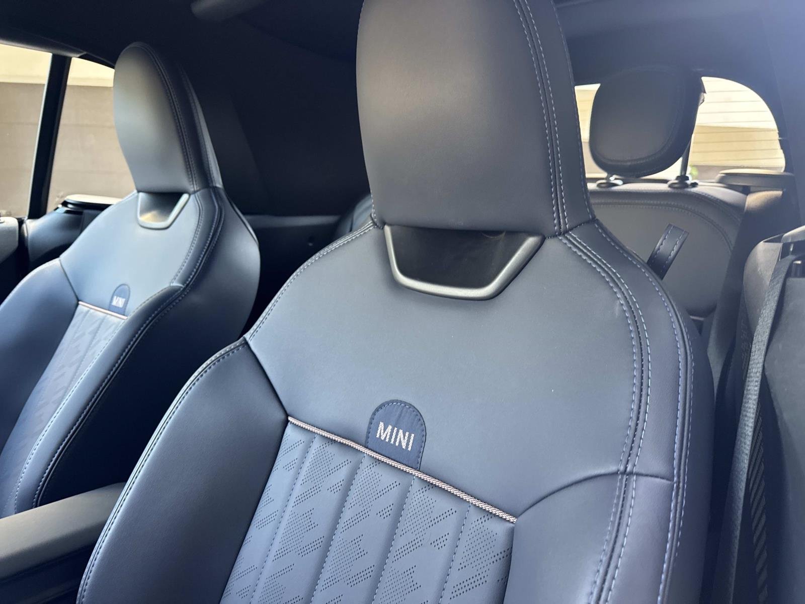 2025 MINI Convertible Base - Photo 12