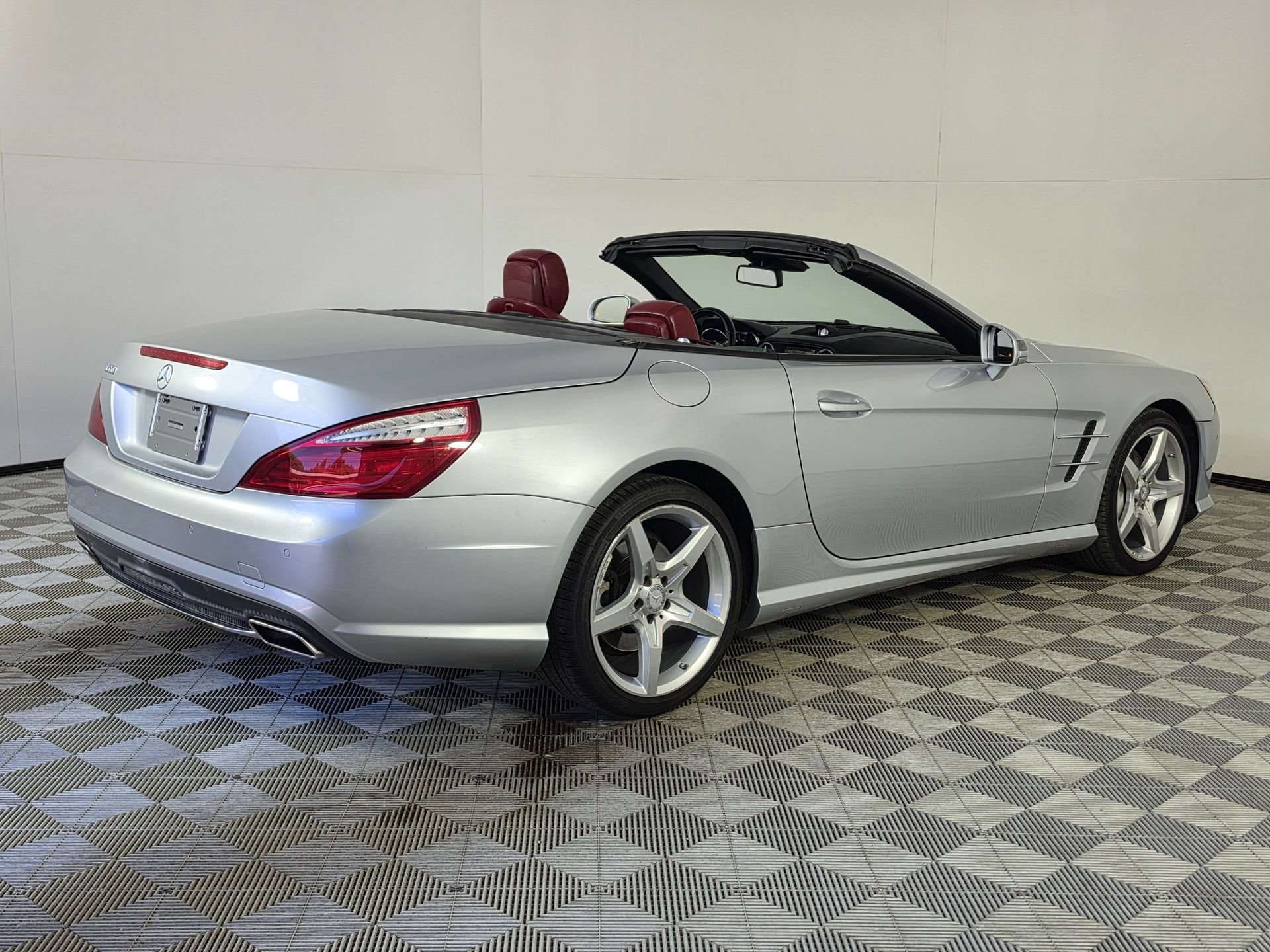 2013 Mercedes-Benz SL-Class SL550 - Photo 31