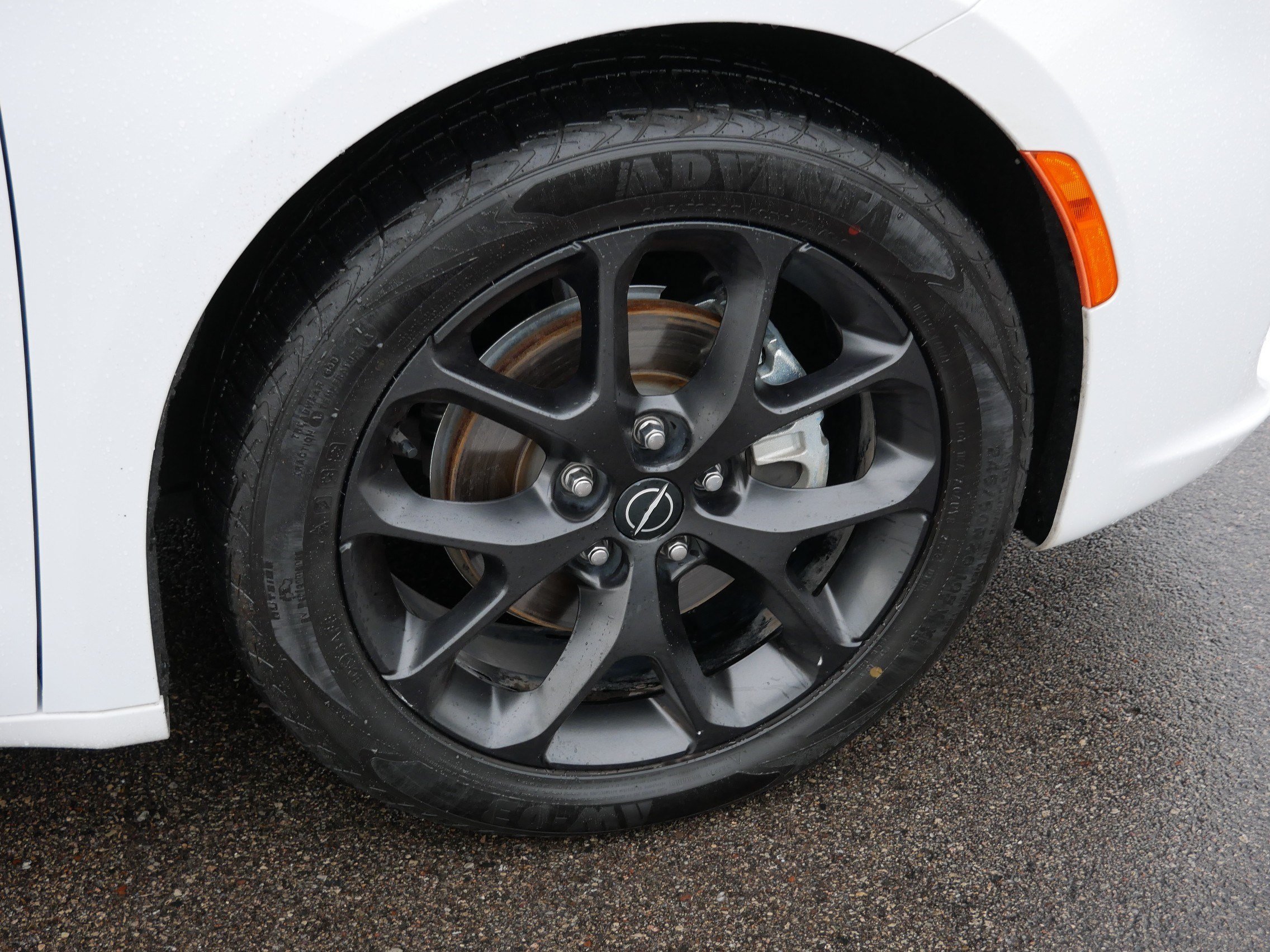 2026 Chrysler Pacifica Limited - Photo 15