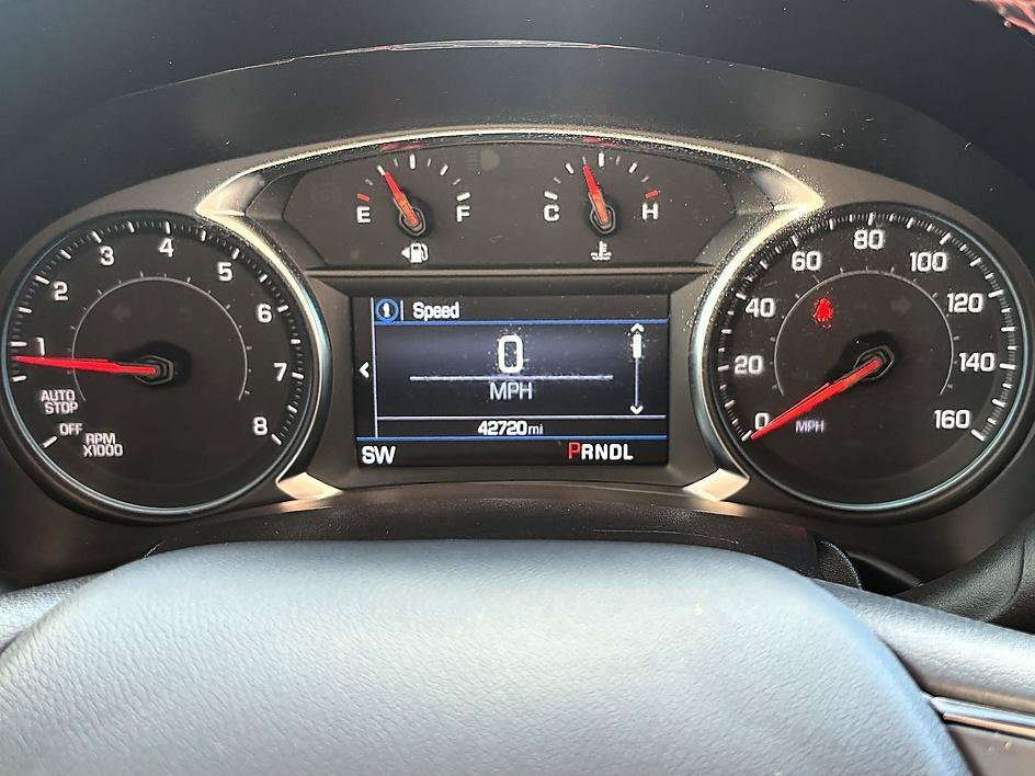 Used 2024 Sterling Gray Metallic Chevrolet RS image 19