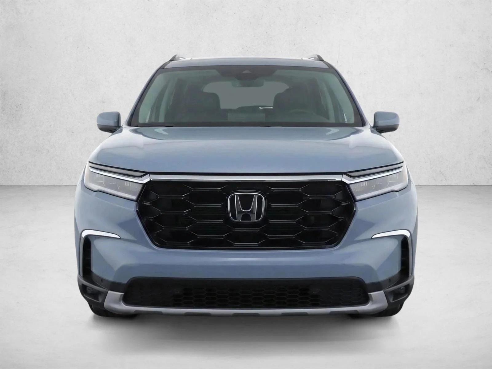 Used 2023 Sonic Gray Pearl Honda Touring image 2