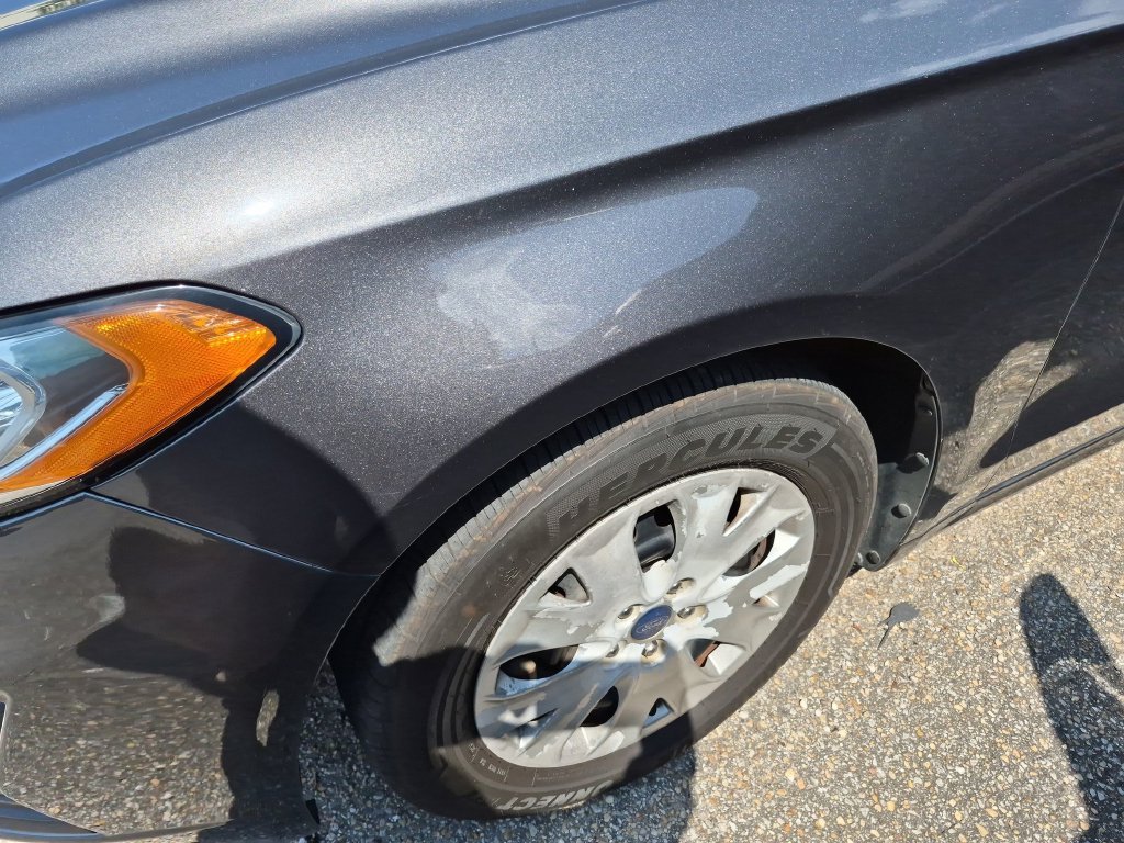 Used 2019 Magnetic Metallic Ford S image 6