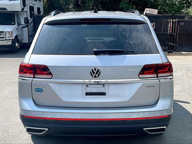 Used 2021 Silver Volkswagen 3.6L V6 SE w/Technology image 5