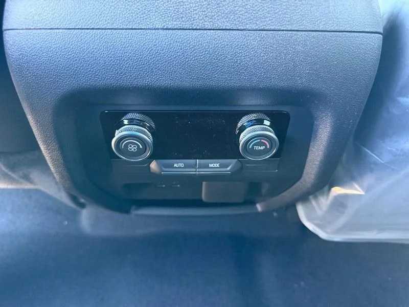 2026 Buick Enclave Preferred - Photo 10