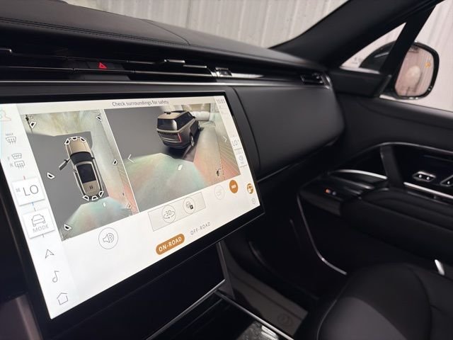 New 2026 Santorini Black Land Rover Autobiography image 35