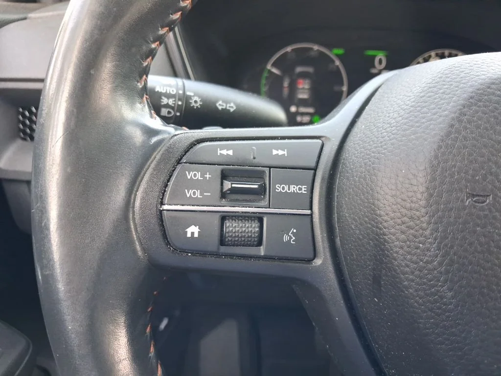 Used 2023  Honda Sport image 29