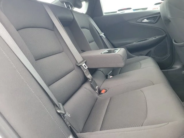 Used 2022 White Chevrolet LT image 16