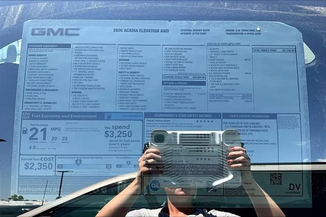 2026 GMC Acadia Elevation - Photo 13