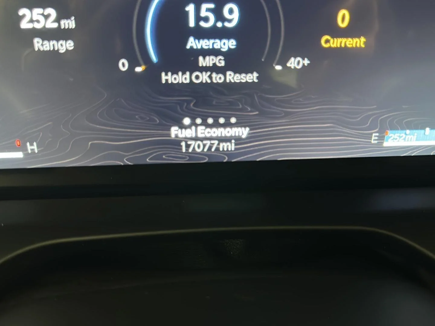 Used 2025 Diamond Black Crystal Pearlcoat Jeep Altitude image 11