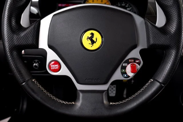 Used 2010 Nero Ferrari  image 41