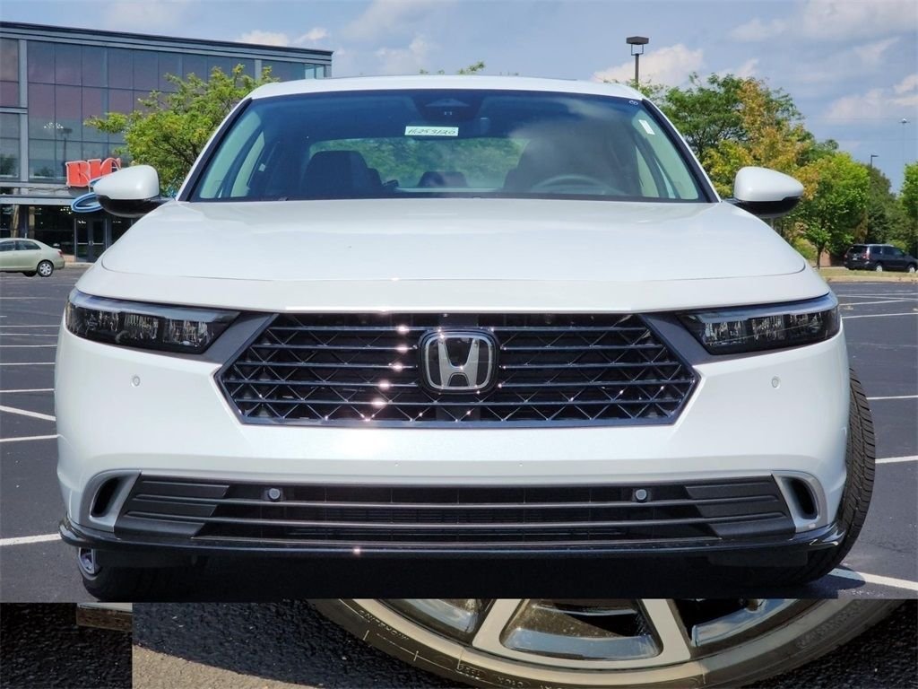 Certified Used 2025 Crystal Black Pearl Honda Touring image 23
