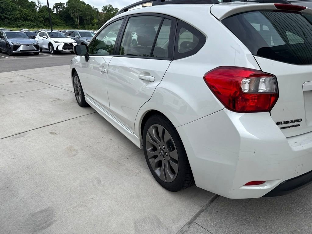 Used 2015 Crystal White Pearl Subaru 2.0i Sport Premium image 9