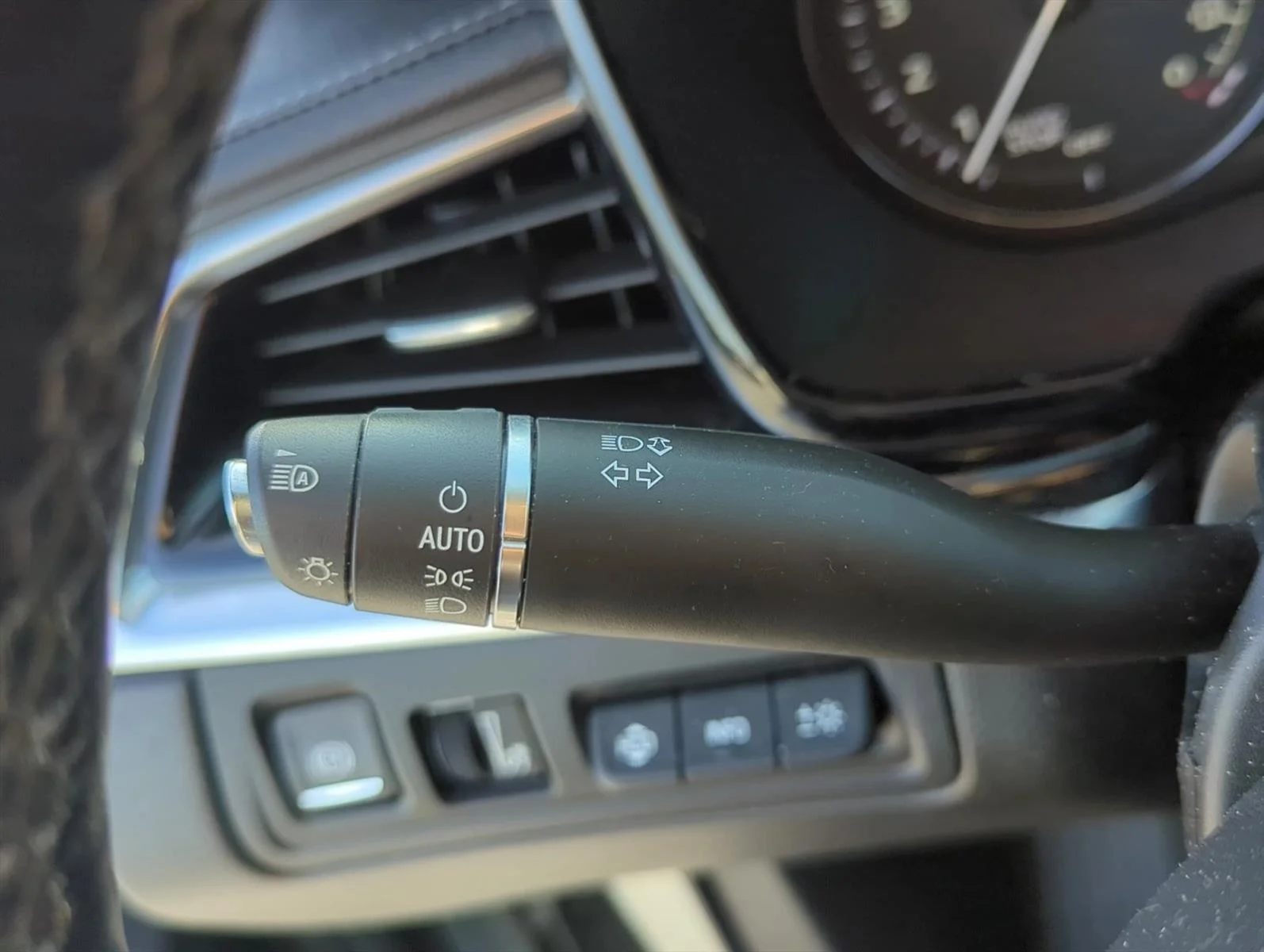 Used 2023 Argent Silver Metallic Cadillac AWD Sport image 15