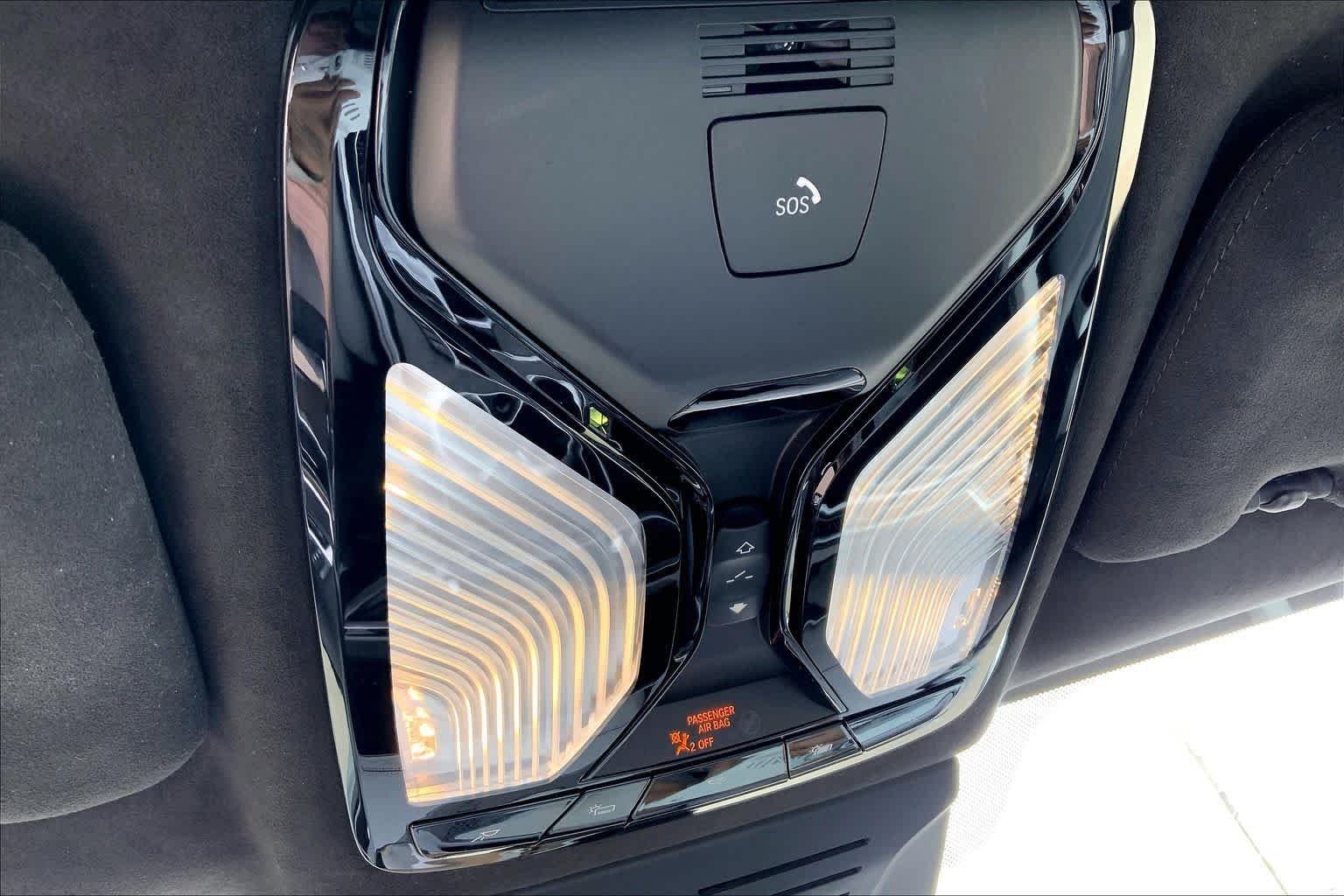 Used 2025 Skyscraper Grey Metallic BMW xDrive40i image 30
