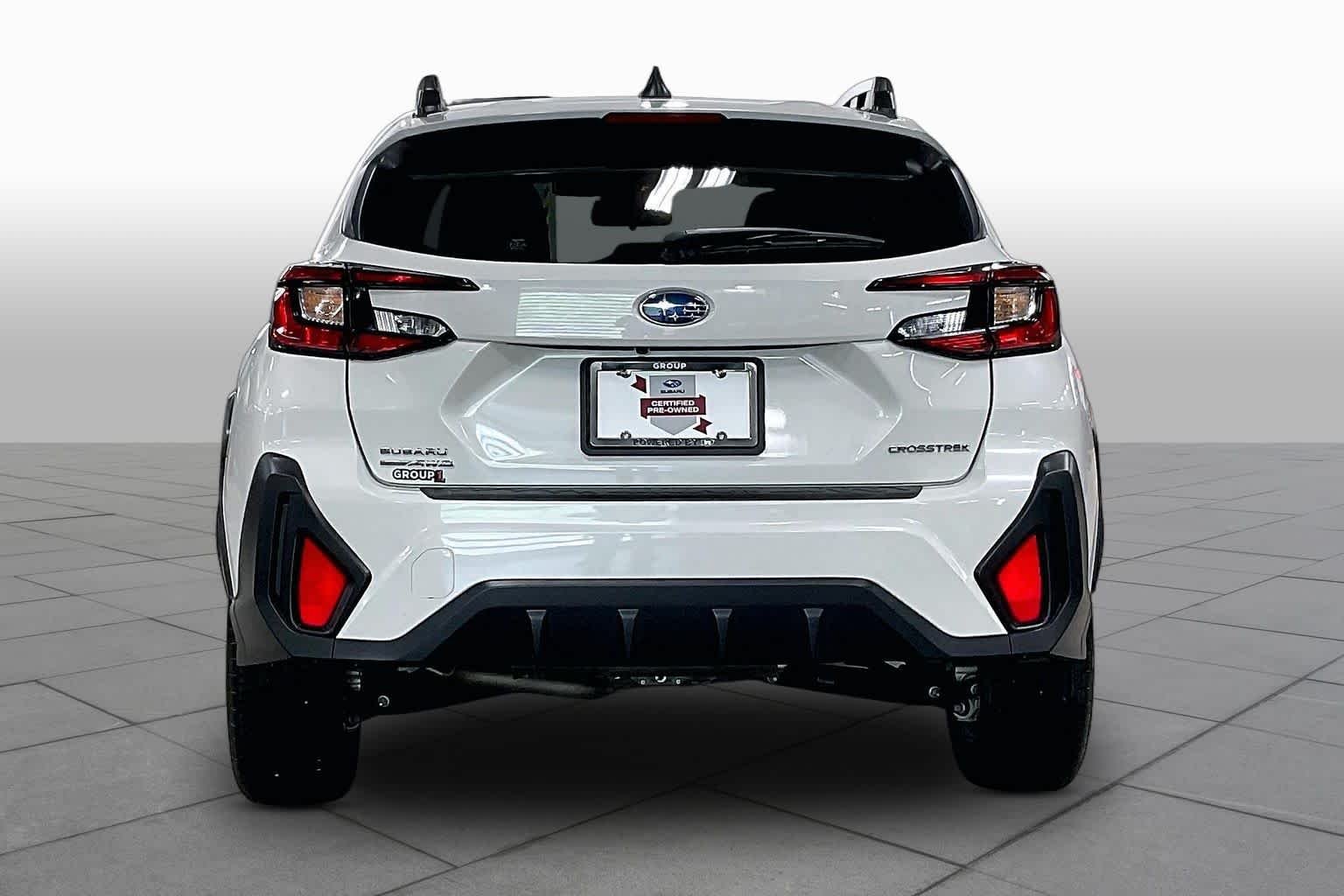 Used 2025 Crystal White Pearl Subaru Premium image 5